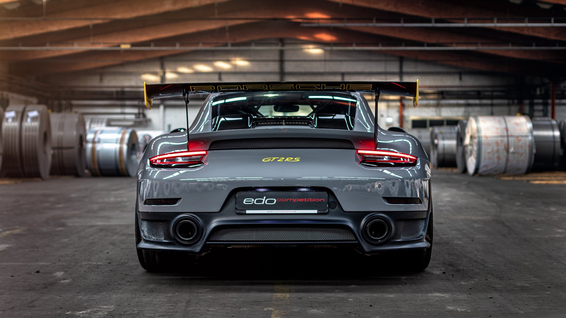 泰国马术协会与国际马术联合会合作,举办国际马术交流活动,促进技术交流。